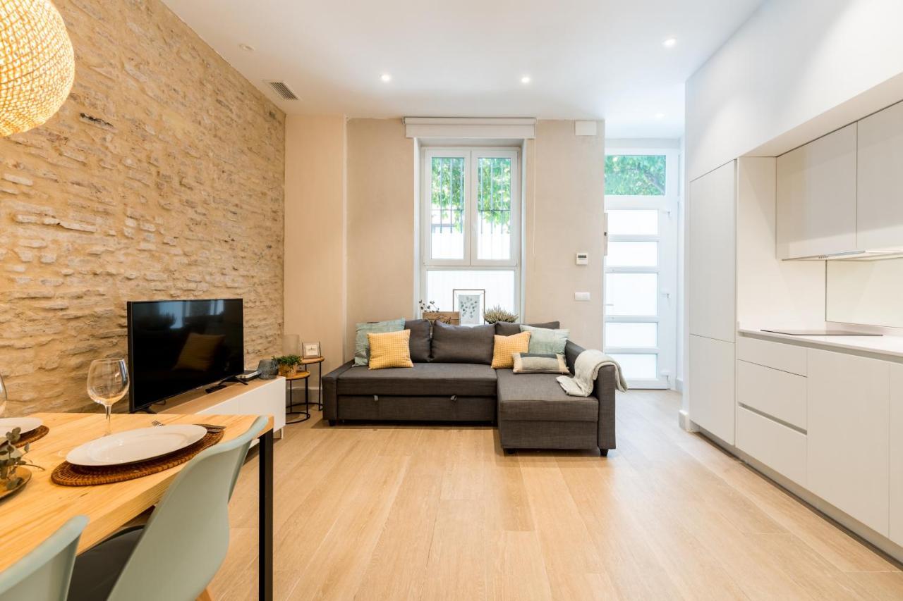 Behouse Arroyo B Apartment Sevilla Bagian luar foto